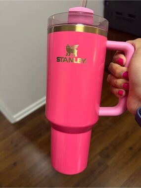 Stanley Pink Insulated Quencher H2.0 Tumbler with Handle 40oz